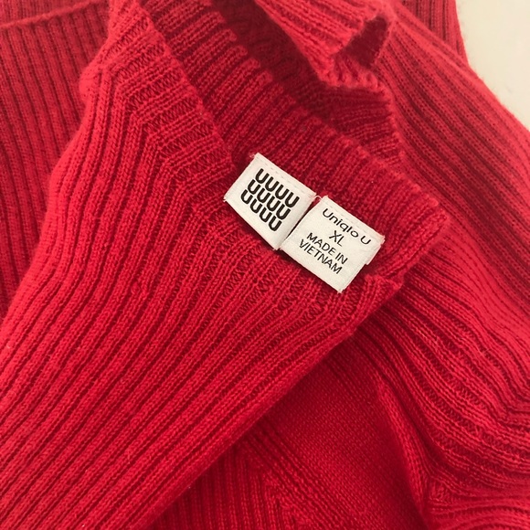 Uniqlo U XL Red Sweater - Picture 3 of 3